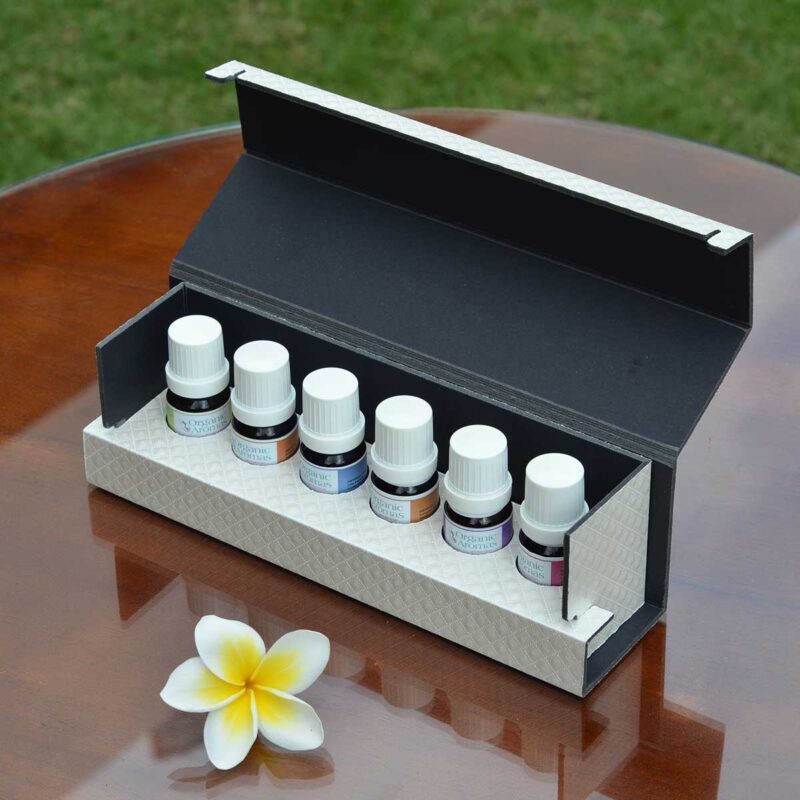 Designer Series of Essential Oil Blends With Flower Designer Series of Essential Oil Blends With Flower