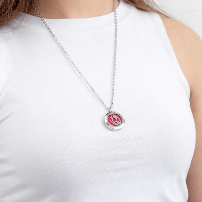 Aromatherapy Necklace Diffuser Pendant by Organic Aromas with Crystals Aromatherapy Necklace Diffuser Pendant by Organic Aromas with Crystals