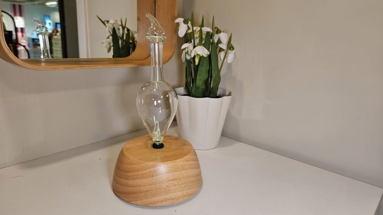 Cold Air Diffuser: The Buyer’s Guide to Pure-Oil Aromatherapy (and Why Material Matters)